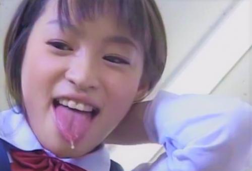 【椎名りく】美少女が学校の教室で男子をおもちゃにシコシコする