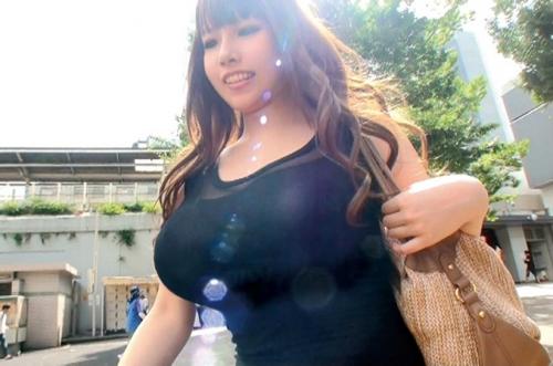 着衣と爆乳に徹底的にこだわる！思わず●RECしたくなる着衣爆乳おっぱい！