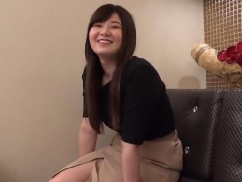 【素人ナンパ】『周りは結婚してるしな～』と言いつつまだ遊びたい29歳お姉さんとセックス