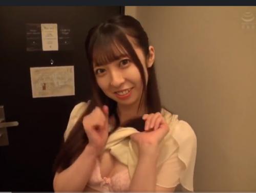 【大学生×ナンパ】ショッピング帰りのモデルのような可愛い女子大生お姉さんに中出しセックスしついでに友達も紹介してもらう