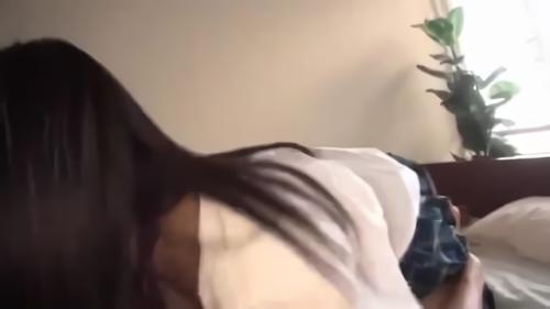 『巨乳』スクリーニングされた激カワな女子校生を収録！弾力のある若い身体を制服姿のまま好き放題弄ぶ！！未成熟な美マンを不必！