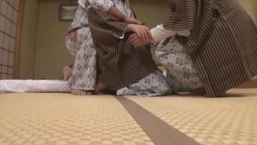 『人妻』人妻×温泉、この組み合わせこそワールドで唯一無二の絶対情欲的ス。今回は清楚系若妻‘大城かえで’さんとの旅情交尾！！彼女にとってのA！