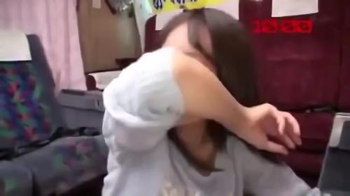 『美乳』第23弾は、身体はロリでも技術ニックはオ・ト・ナ？あべみかこが参戦！！責められ役の多い彼女が全力で痴女る！パイパンマ〇コを見せつけ！