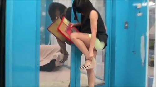 『電マ』「気持ちよくなると、こんなにも、出ちゃうんですね…」街行く10代娘に声を掛け「声ガマンレクリエーション」と称して、マジックミラー号！