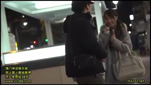 『アダルトエロ』ソフトなご奉仕ゆえに可愛い子が在籍する「オナクラ」。そこの人気No.1を口説き、本来手コキまでしかしてもらえないオナクラ店で中出し！