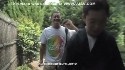 『波多野結衣』なんとここは人気AV女優が身体で接待してくれる夢のような旅館だった！！波多野結衣・北川エリカ・本田莉子・川菜美鈴がスペシャルご奉仕！