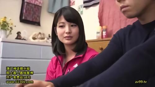 『水谷あおい』これぞエキサイトの真骨頂！バレないように彼女の親友とこっそりヤル！人気関係のもの第12弾！彼女が近くにいるシチュエーションで彼女の親友とこ！