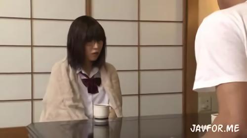 『制服』初H。ラブラブ遊びに舞い上がり思わず激突き！そしたら…瞳孔開きっぱなしであまりの喜びに気絶寸前！「やばい…」と思いながらも気！