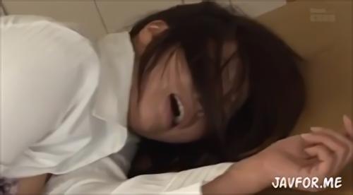 『巨乳』私はパティシエをしていたんですが父が病気で倒れてしまい、父の持ち物件の管理人を引き継ぐ事になりました。それというもの結婚が決まった！