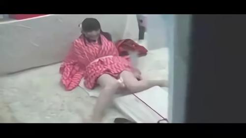 『女子大生』一人H見せ合いレクリエーションをやってもらいました！男フレンドのビン勃ちチ○コと女フレンドのぐっちょりマ○コをお互いに見せ合っ！