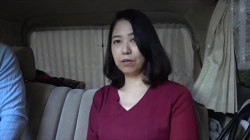 『美咲礼』巨根を口にふくむと思わず「大っきいー！」やがてそれが蜜穴の中へ入ってくれば「あ～、これでもかというほど！」と貪り尽くすように…。！