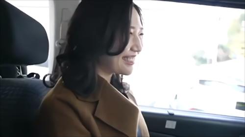 『淫語』数多くのチンポを手玉に取ったレジェンド・佐山愛が悩める童貞クンたちの筆おろし！Hカップの豊満むちふわ身体と溢れ出る優しさを武器に5！