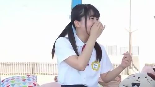 『女子校生』攻めをしていき徐々に「くすぐったいから気持ちいい」に変わっていく様は必見！美少女女子○生の毛も生え揃わぬおマ○コにおち○ぽずっ！