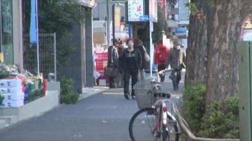 『スリップ』自分もファックがしてみたいという欲求が高まっていく。そんな息子の思いに気付いた怜子は、母親としての責任感から、息子への性の手ほどき！