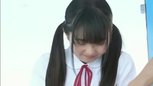 『マジックミラー』真夏の僻地にミラー号がやってきた！モデルの原石発掘と称して美少女女子○生に声かけ！無垢な少女は、純粋に話を聞いてくれる！