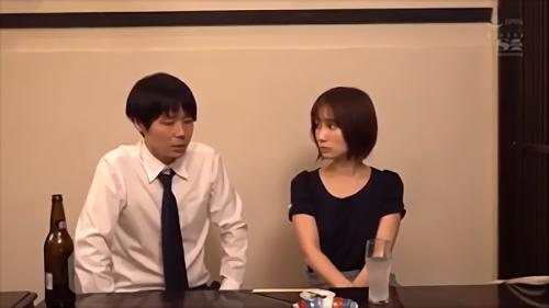 『部下』どこの会社にも一人はいるギャーギャー噛みつく面倒くさいお局様…それが小島さんだ。美人なのに行き遅れ…鉄矯飾のような強すぎる正義感の！