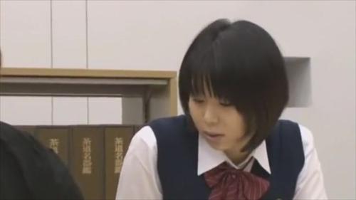 『痴漢』静寂な図書館で少女を襲う人気関係のものもいよいよ第10弾。狙われた女子校生や司書は突然の出来事に声も出せないまま、恐怖で男のいいな！