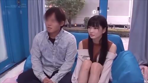 『女子大生』今回のマジックミラー号は大学生カップル限定！彼女さんはズラリと並ぶチ○ポの中から愛する彼氏のチ○ポを当てられるか？を大検証！羞恥シ！