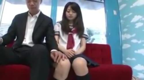 『素人ナンパ』満員電車などで可愛い女の子や巨乳ちゃんと密着した時、男なら誰でも『触ってみたい！！』という衝動に駆られた事があるはず…今回SODは！