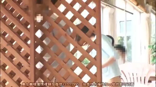 『巨乳』声も出せずされるがまま！スイムウェア越しに何度も勃起男性器を擦りつけ、センシブルな秘部にメリメリと水着ごと押し込む！す！