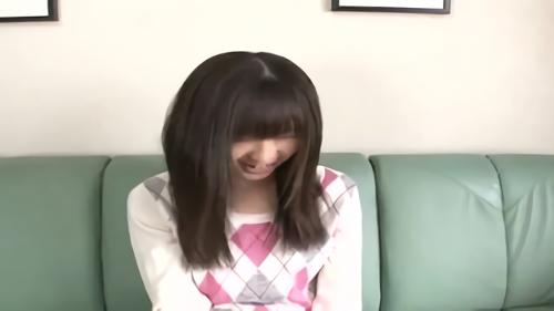 『黒髪』『オトコの人…みんな…そうやってするんですか？』勃起するチ●ポをシゴく様子を見つめながら、素人娘達が息を呑む！室内に充満するワイセ！