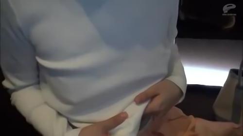 『騎乗位』終電を逃してネットカフェに行こうとしている素人大学生の男女に声をかけ静まり返った店内で誰にもバレずにハメ撮りファックできたら高額賞！