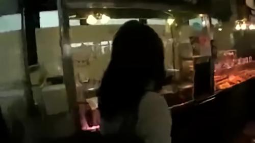『人妻』散歩の途中、冗談めかして「（私のこと）ホテルで確かめますか？」と誘ってきたり、そんな自分を恥じらったり。いざ入室すると極！