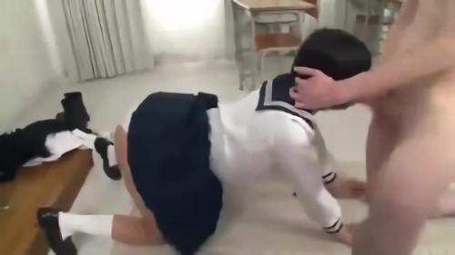 『女子高生』湊莉久、一挙に3遊び解禁！黒人中出し・白人ごっくん・大量潮吹き！！コロンビア人の太巻きよりデカいメガ男性器が喉奥と膣奥にガンガン突！