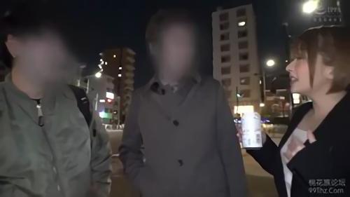 『手コキ』ゲット！もし、失敗すれば素人さんにお詫びとして生マ〇コで膣内射精のご奉仕をしてあげるものだった！！フェラ技術には自信満々の麻里梨！