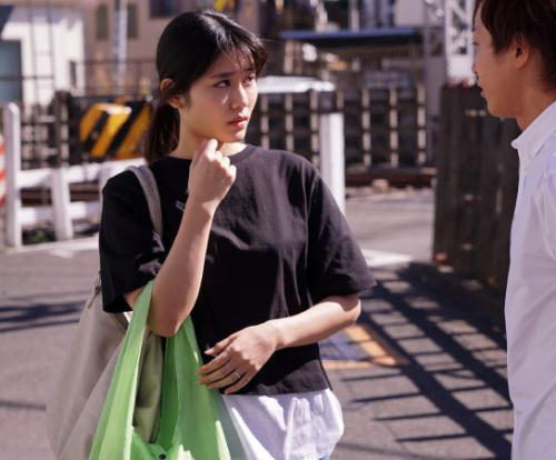 【人妻NTR】『私、どうかしてました…』地味な人妻がチャラい美容師のカットモデルに！そこから落ちて行くとも知らずに！？