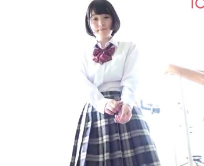 【石森みずほ】巨乳美少女が着エロ作品に登場？！かなり際どい露出も元気に笑顔で乗り切っちゃってます！！