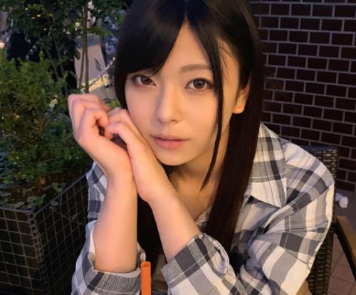 『お久しぶり♥』大人びた雰囲気の20歳のセフレと久々のハメ撮り？！顔面偏差値高めの美少女です？！【エロ動画】