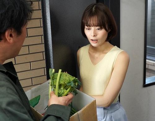 【美少女レイプ】『全部、俺のせいだ！』清掃員を馬鹿にする発言を聞かれたボク！逆上した男に美しい彼女を犯される！？