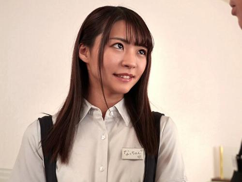【店長NTR】『どんなパンツ履いてるの？』デカチン店長にハマってしまった僕の彼女！雑な扱いでも従順に従ってしまう？！