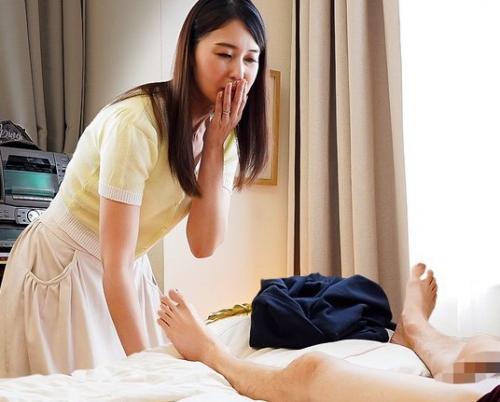 【兄嫁NTR】『すごく、大っきい♥』欲求不満の美熟女が寝ていた僕のチンポを見てしまう！秘密の情事が始まる！【北川礼子】