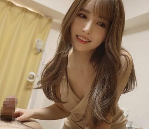 『じゃあ、一緒に寝ましょ♥』添い寝クラブに行ったら三上悠亜？！パイズリまでしちゃうサービス精神旺盛さ！！