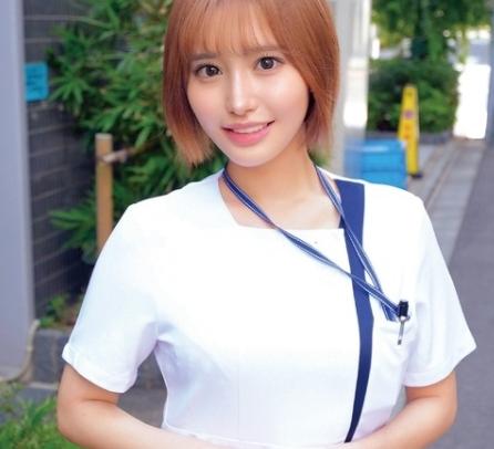 『チンチン、ビクビクしてますね♥』ギャル系巨乳ナースが自宅で早漏男子の悩み相談！初々しさに発情して筆おろし中出しセックス！
