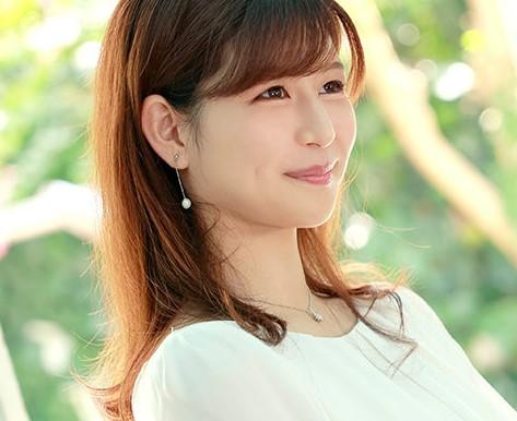 【AVデビュー】非常勤講師として働く美人教師がまさかのAVデビュー？！清楚に見えて実はド変態美女でした！？【友野あやみ】