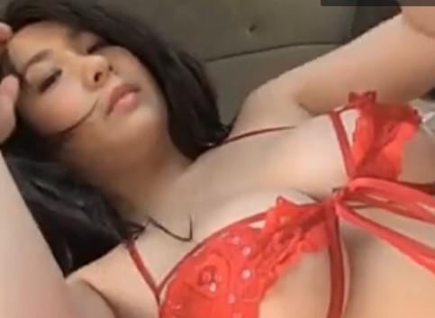 【桐山瑠衣】Hカップ巨乳美女が100センチ越えのド迫力おっぱいを見せつける？！表情もエロ過ぎますよ！！