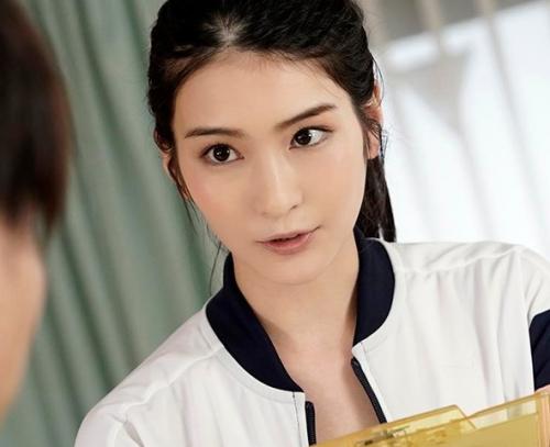 【本庄鈴】『金玉をカラにするっ！』熱血教師が情熱の顔射指導？！タイムの伸びない生徒に追撃フェラで射精させちゃう！？