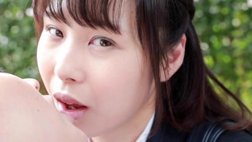 【白石由紀】清楚系の美少女が着エロ作品に登場する？！恥じらいながらも女子の先輩とキスを始めちゃってます？！