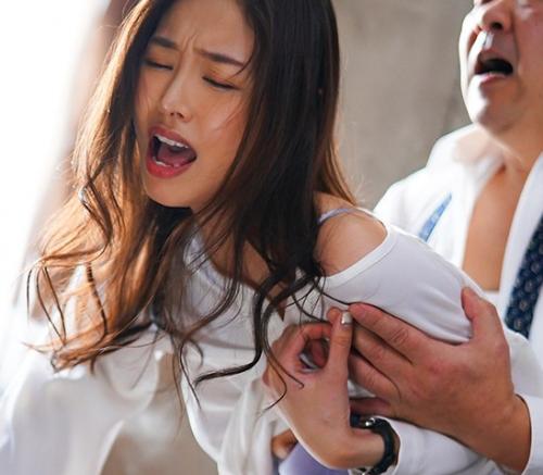 【人妻レイプ】『や、止めてください！』寿退社した美人秘書が復帰？！社長は美しい人妻に襲い掛かってしまった！【夏目彩春】