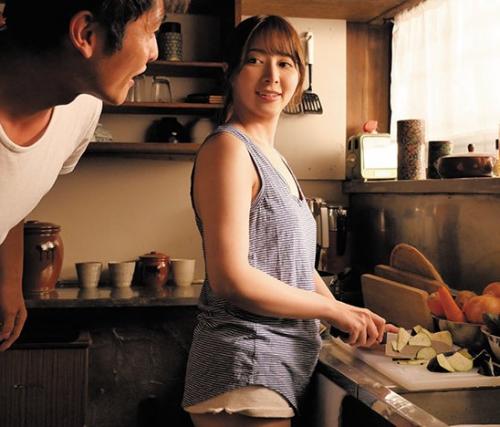 【義弟NTR】『旦那が帰ってくるまで…』田舎暮らしの兄嫁は欲求不満？！兄がいない間にセックスしちゃいました！【岬ななみ】