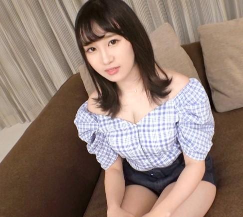 【初撮り】『エッチなことに興味があります（恥）』清楚系の20歳の色白カフェ店員がAVに応募しちゃった？！【百瀬里帆】