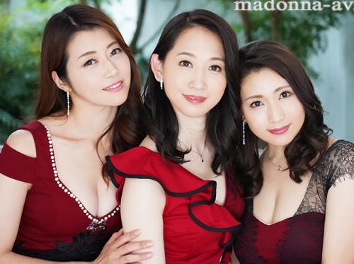 『私達三人がお相手させて頂きます♥』極上美熟女３人がボクのチンポを奪い合う？！究極のハーレム４Pセックス？！
