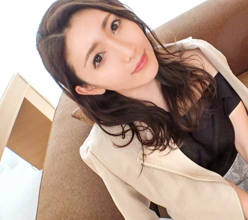 『彼氏に勧められて』結婚しているのに彼氏もいる意外と奔放な美人妻がAVに出演！？魔性の女ぶりを見せちゃう！【エロ動画】