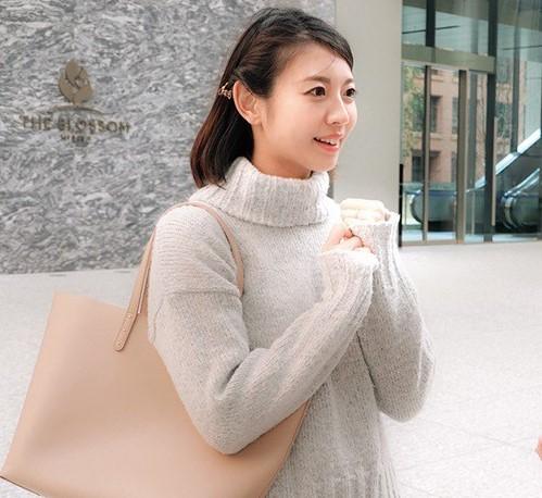 『女でいたい♥』産後セックスレスの三十路美人妻をナンパ？！旦那を裏切り不倫中出しセックスしちゃいました！【赤面女子】