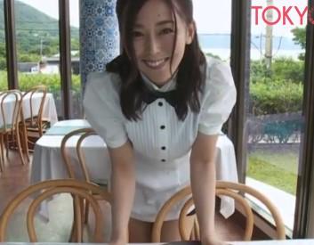 【伊藤えみ】美し過ぎる巨乳のお姉さんが色んなコスプレで悩殺！？形のいいお尻に目が釘付けです！！