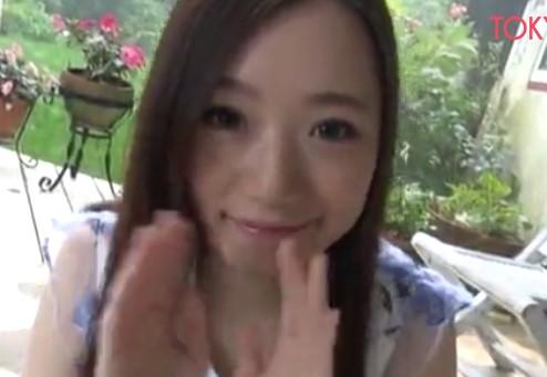 【山口ほのか】正統派美少女が着エロに挑戦する？！白いパンツが透けて色々見えちゃってますよ！！！