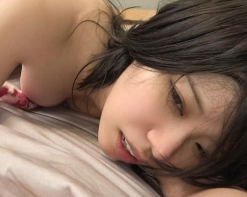 『彼氏のよりいいかも』寝取られ願望のある彼氏の罠でその幼馴染とセックスしちゃう美人彼女！イカされまくる！【エロ動画】